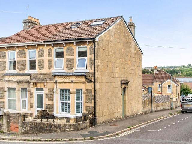 House for sale in Oldfield Park, Bath
