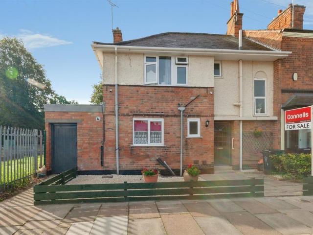 House for sale in Aylestone Park, Leicester
