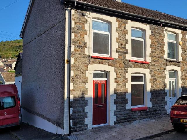 House for sale in Glynfach, Cymmer