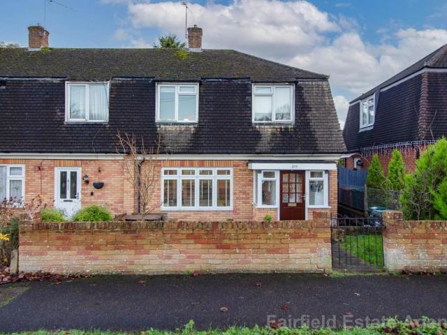 House for sale in Watford Rural, Batchworth