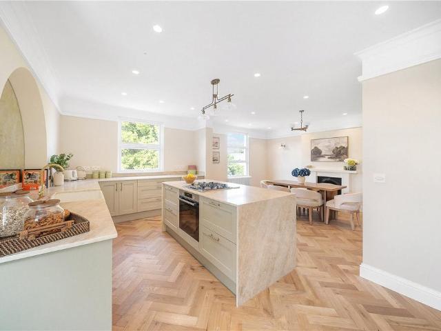 House for sale in East Dulwich, Greater London