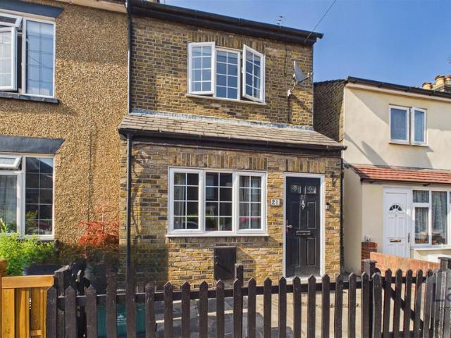 House for sale in Broxbourne, Hertfordshire