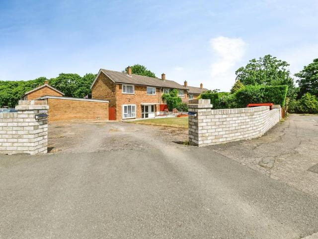 House for sale in Broadwater, Shephall