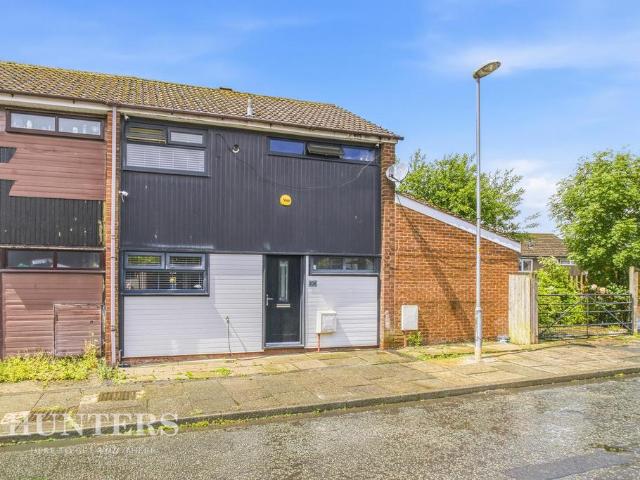 House for sale in Wardle, Burnedge