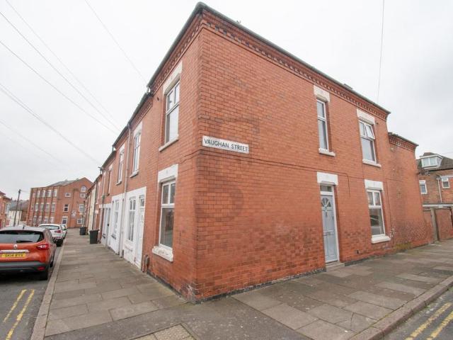 House for sale in Black Friars, Old Wharf