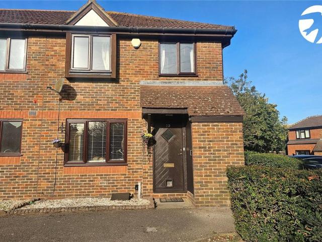 House for sale in Worcester Park Estate, Dartford