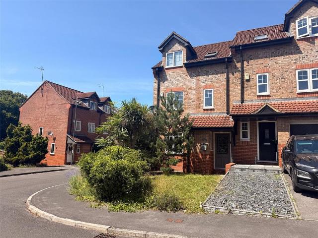House for sale in Feckenham, City Of Bristol