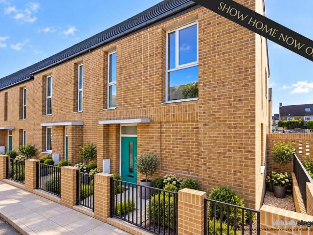 House for sale in Upper Luton, Chatham