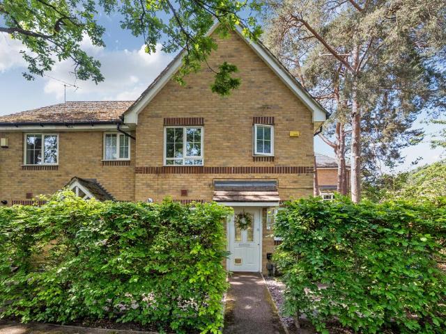 House for sale in Farnborough, Hampshire