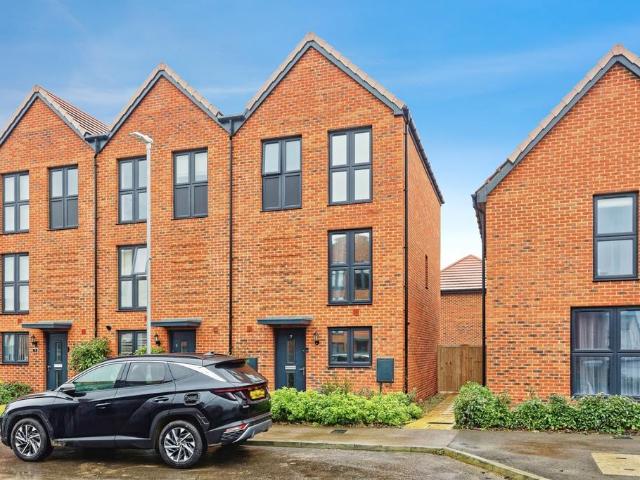 House for sale in Westwood, Acol