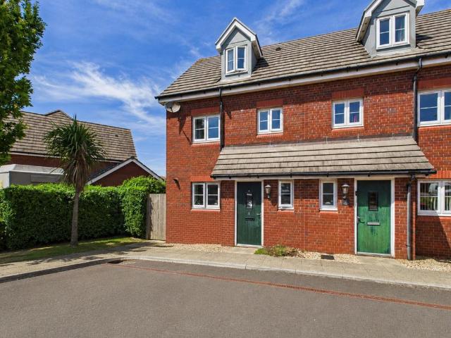 House for sale in Roselands, Livermead
