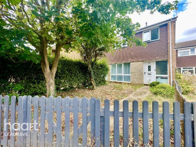 House for sale in Marsh Farm, Luton