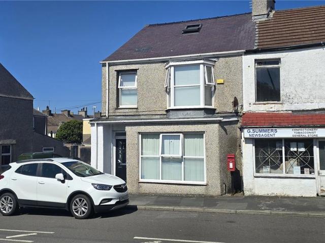 House for sale in Porth-y-Felin, Holyhead