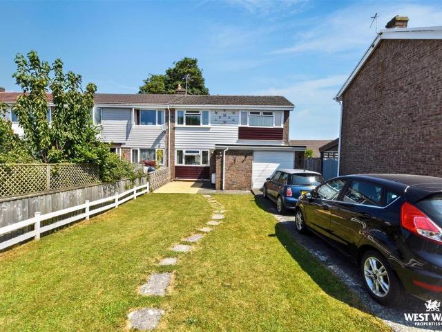 House for sale in Pembroke, Wales