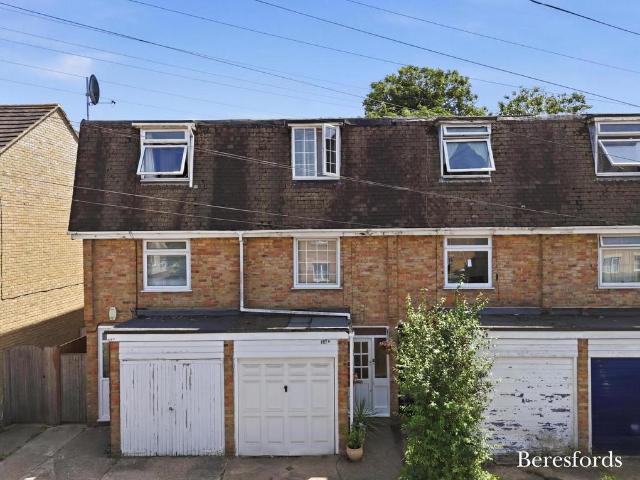 House for sale in Harold Wood, Greater London