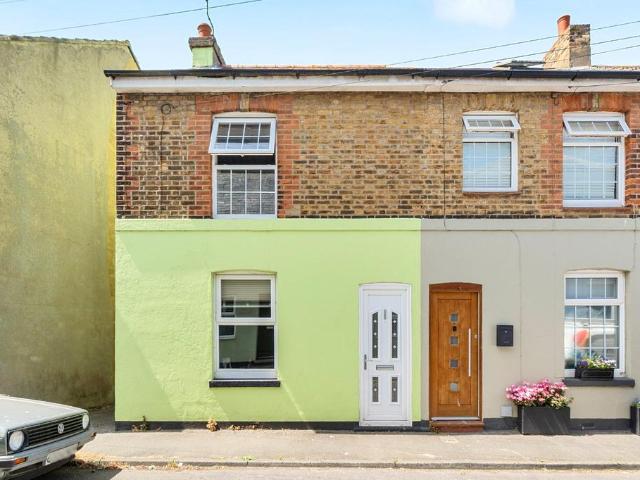 House for sale in Lower Walmer, Ash