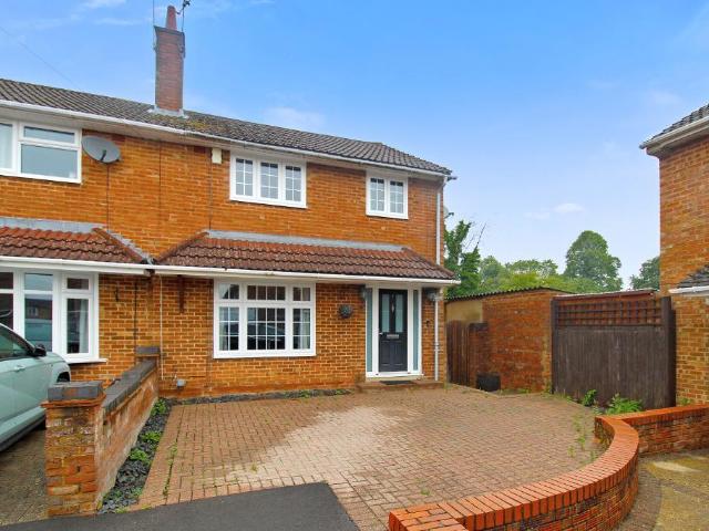 House for sale in Pouchen End, Hertfordshire