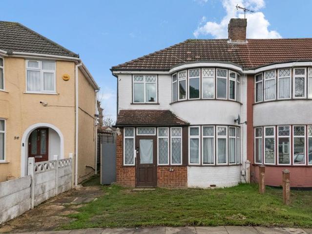 House for sale in London Borough of Ealing, Greater London