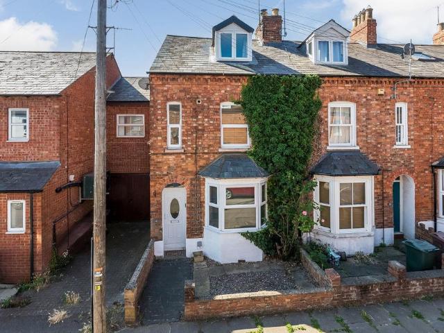 House for sale in Evershot, Oxfordshire