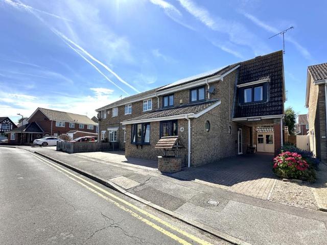 House for sale in Middle Deal, Ash