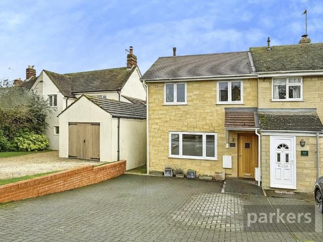 House for sale in Bampton, West Oxfordshire