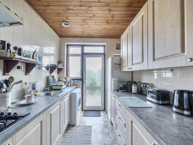 House for sale in Kingsbury, Greater London