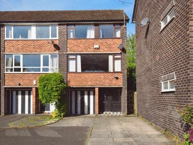 House for sale in Sale Moor, Trafford Park