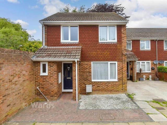 House for sale in Sandwich, Ash