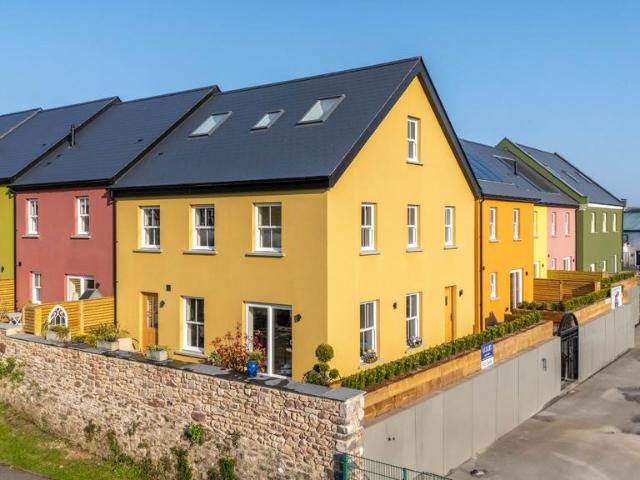 House for sale in Narberth, Wales