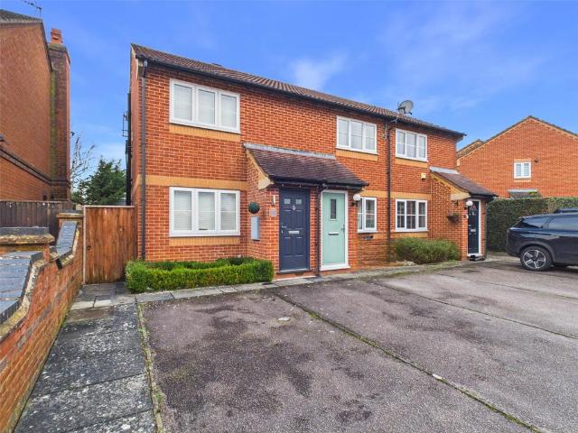 House for sale in Berrick Salome, Oxfordshire