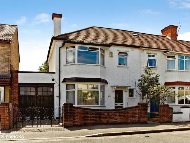 House for sale in London Borough of Merton, Mitcham