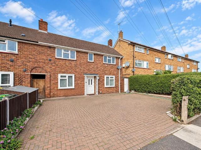House for sale in Stanwell, Spelthorne