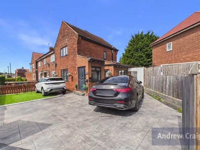 House for sale in Plains Farm, Tyne And Wear