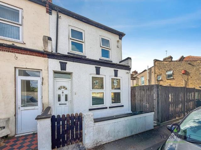 House for sale in Northumberland Heath, Greater London