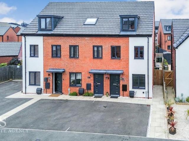 House for sale in Egginton, East Midlands