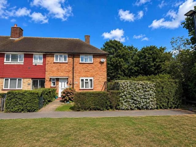 House for sale in London Borough of Hounslow, Feltham