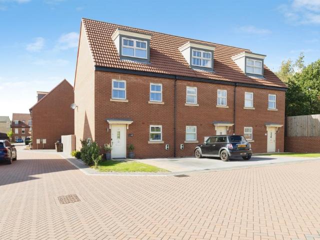House for sale in Ackworth Moor Top, Wakefield