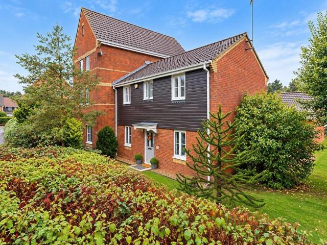 House for sale in Elvetham Heath, Hart
