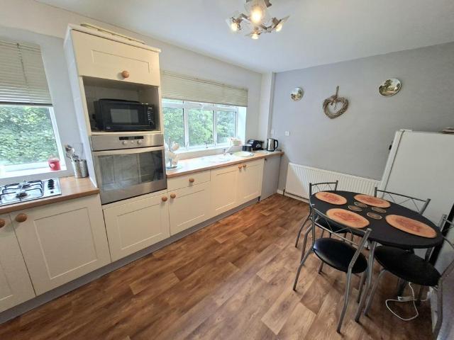 House for sale in Stubbin, Deepcar