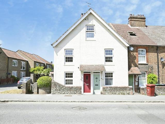 House for sale in Littlecote, West Sussex