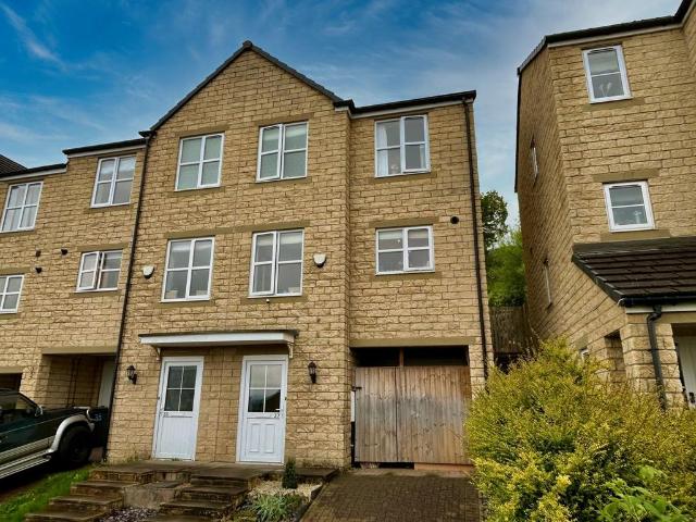 House for sale in Ingrow, West Yorkshire