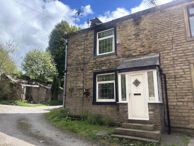 House for sale in Saddleworth, Pendock