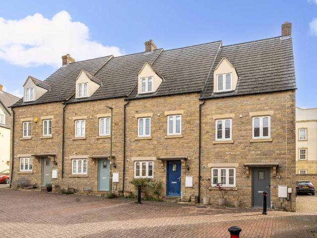 House for sale in Black Bourton, Oxfordshire