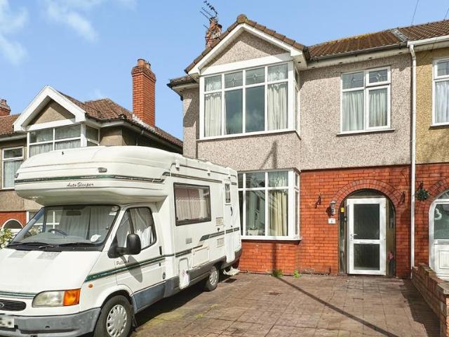 House for sale in Feckenham, City Of Bristol