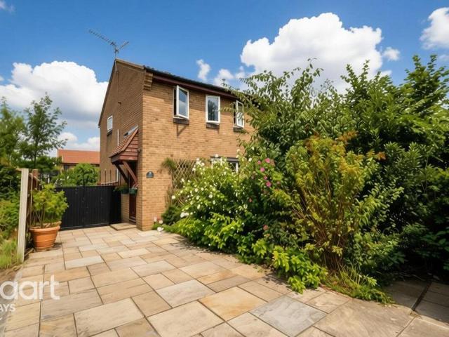 House for sale in Tilbury, Essex