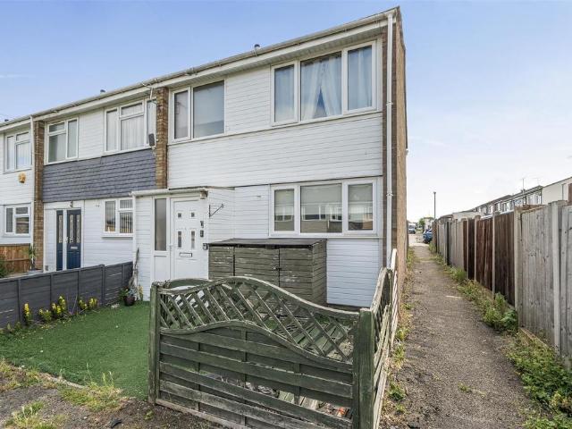 House for sale in Bowers Gifford, Essex