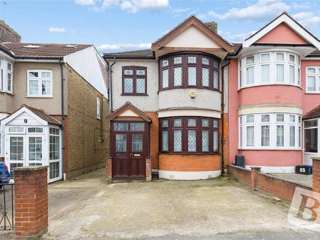 House for sale in Chadwell Heath, Isle Of Man