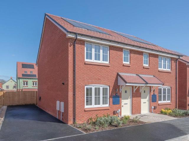 House for sale in Stoke Albany, Desborough