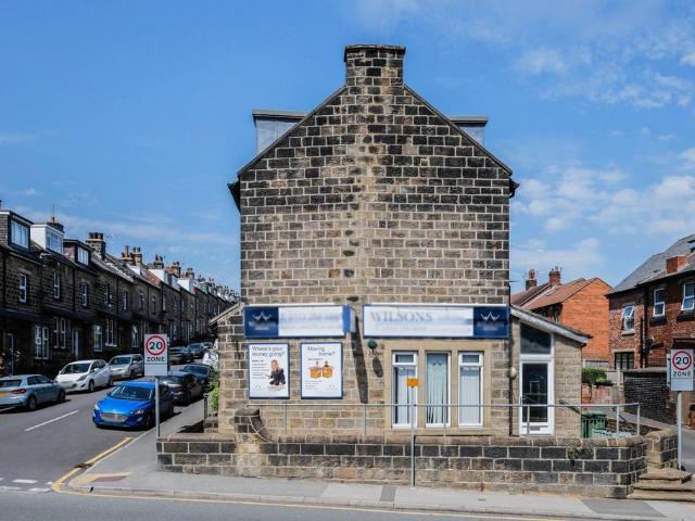 House for sale in Horsforth Vale, Farsley