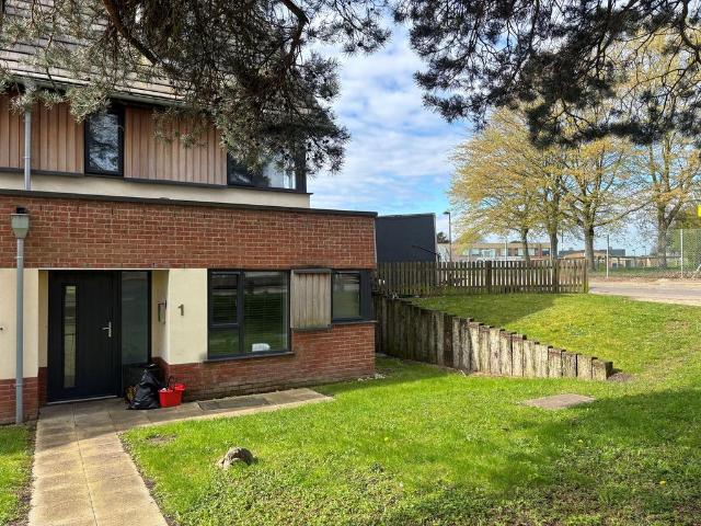 House for sale in New Catton, East Bank